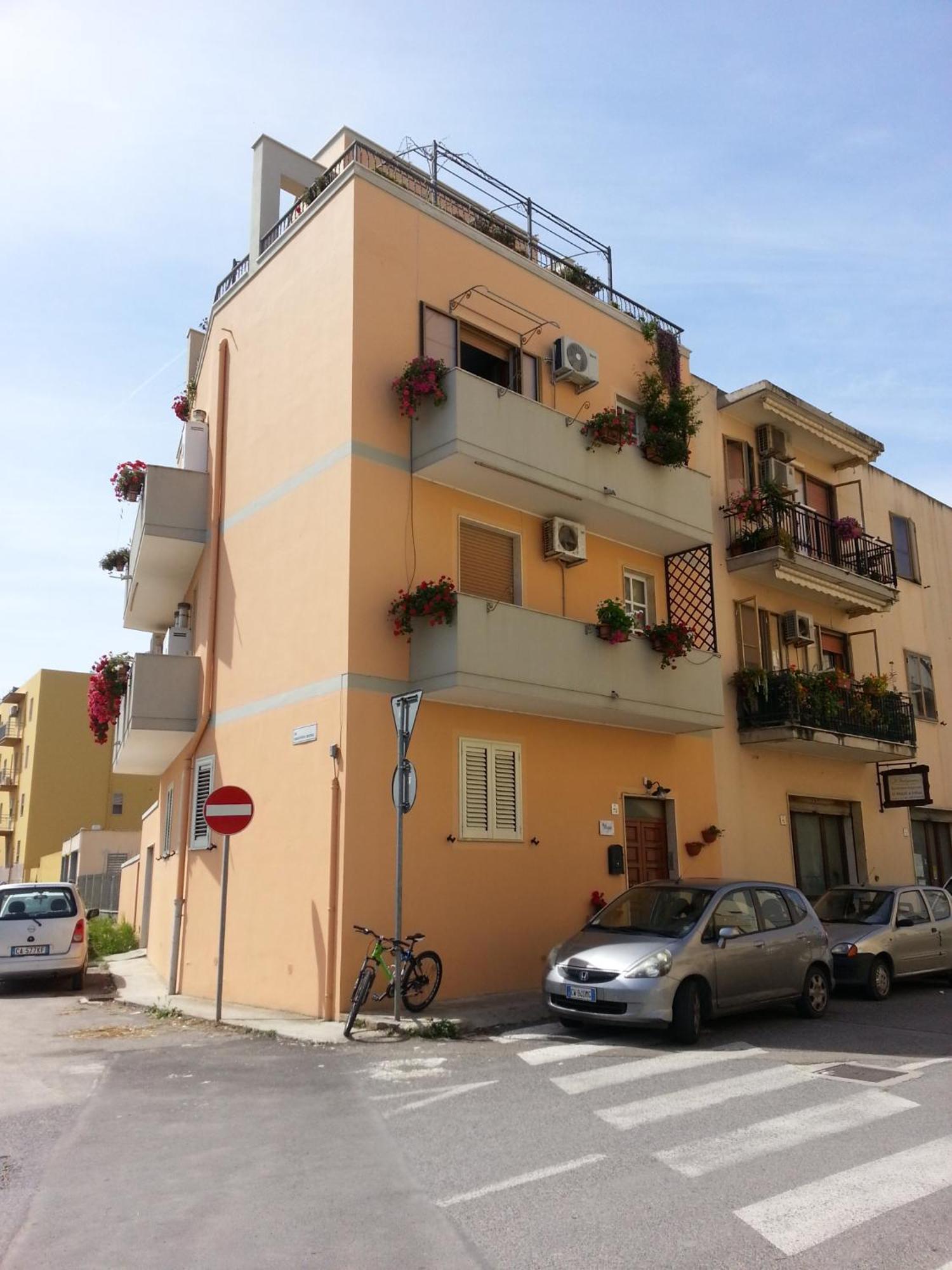 Blue Dolphin Guest House Alghero Ngoại thất bức ảnh